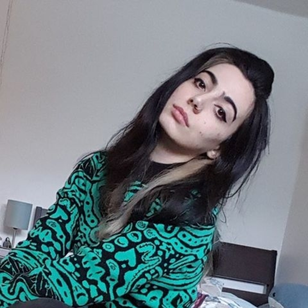 Meet your Posher, Laura